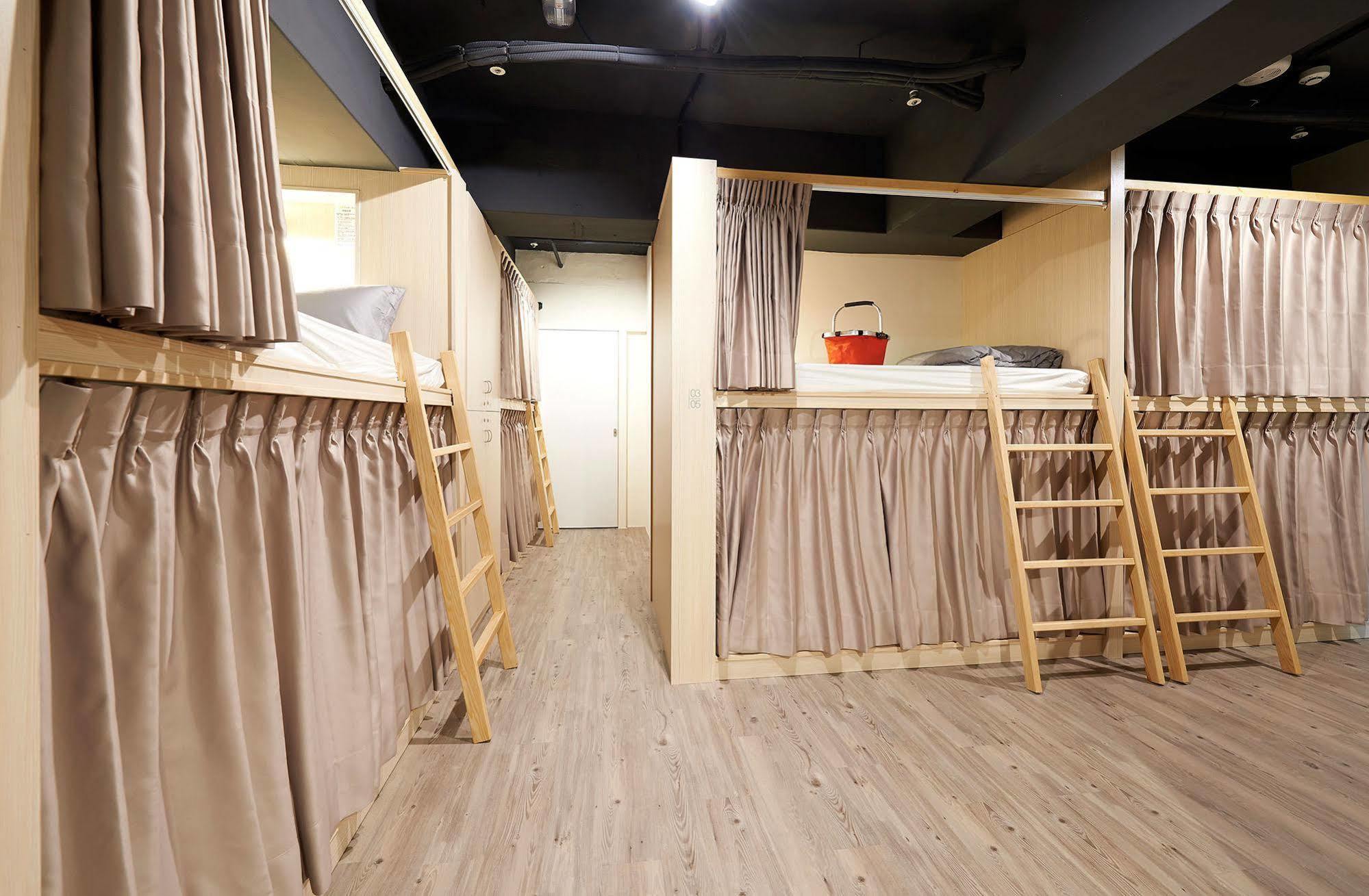 Ease Single Inn Taichung Exterior foto