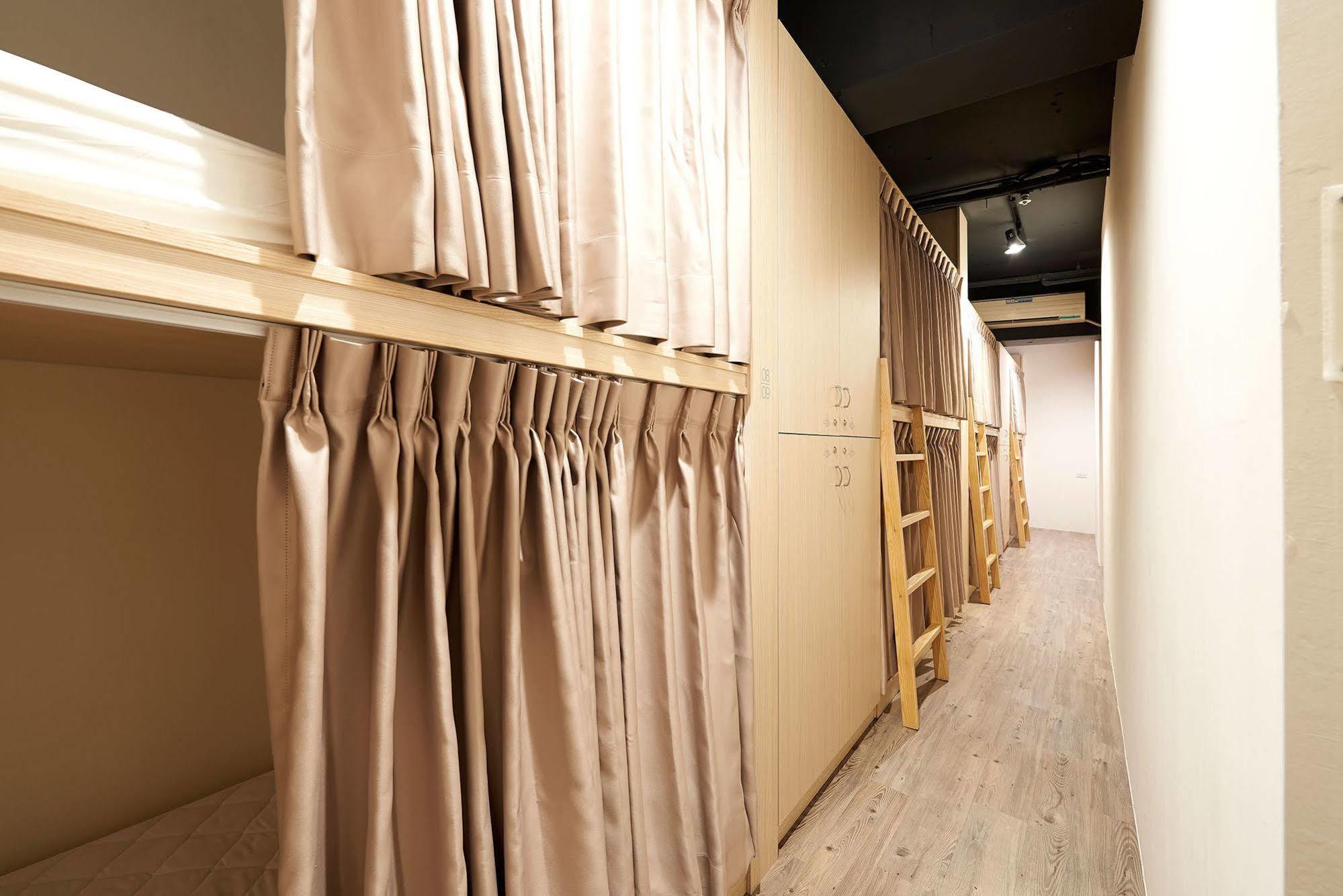 Ease Single Inn Taichung Exterior foto
